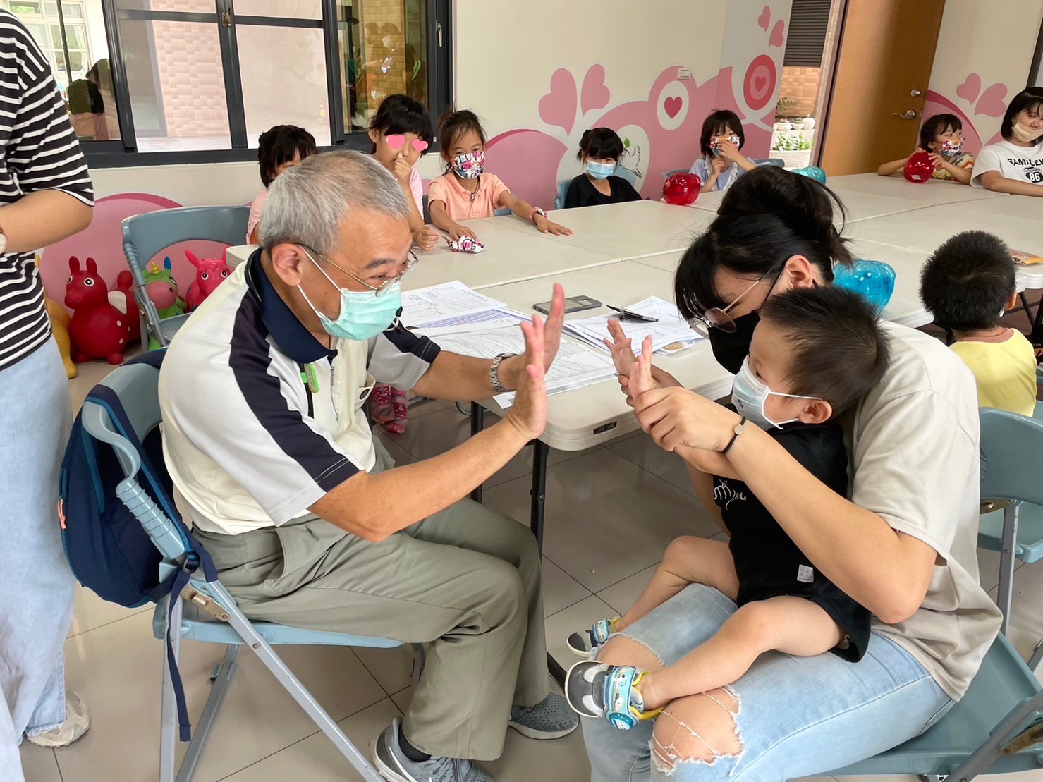 嘉義長庚醫院與院生同歡：醫療體態(標題圖檔)