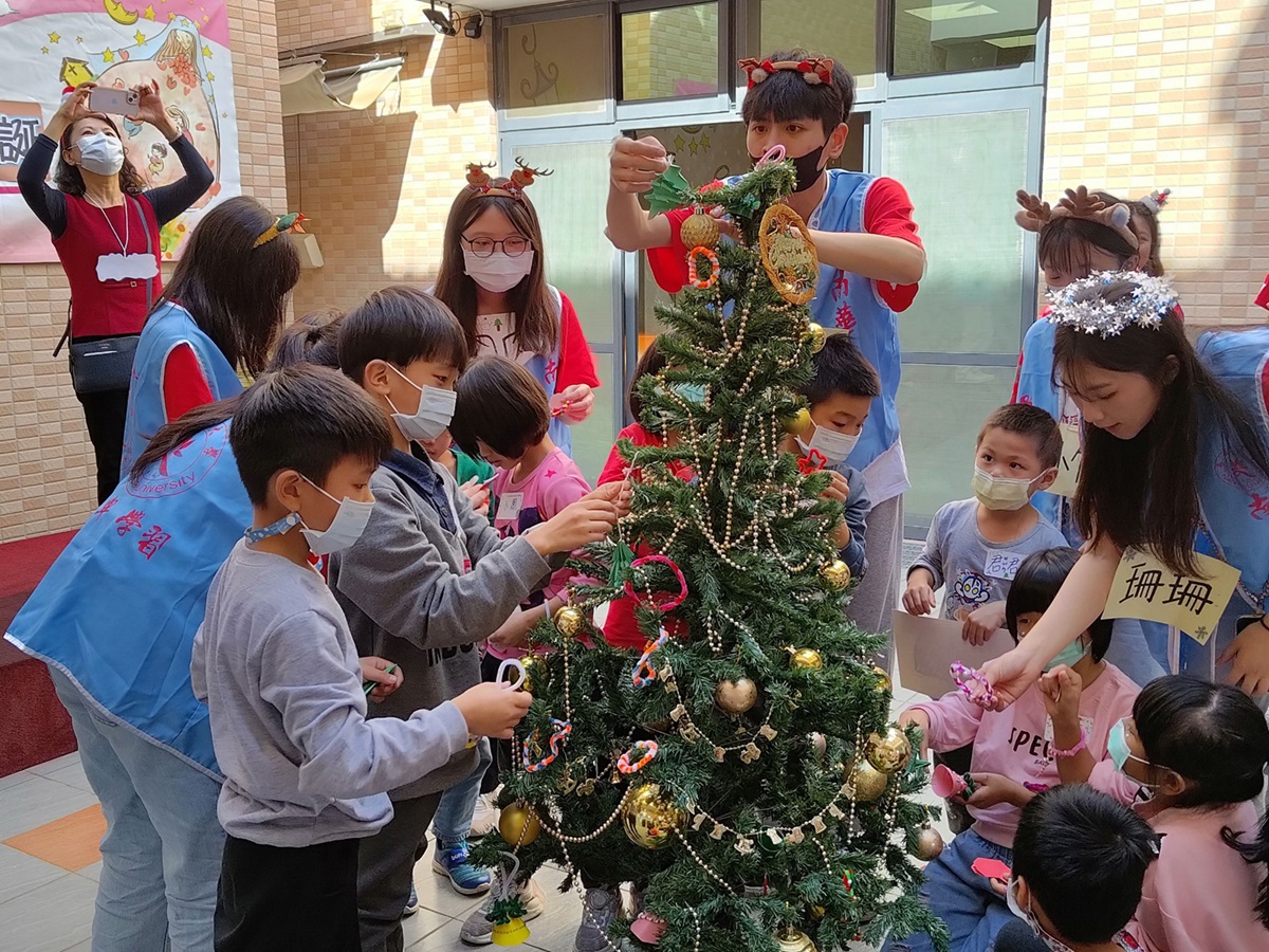 南華大學與院生同歡暨行動義廚團美味料理(標題圖檔)