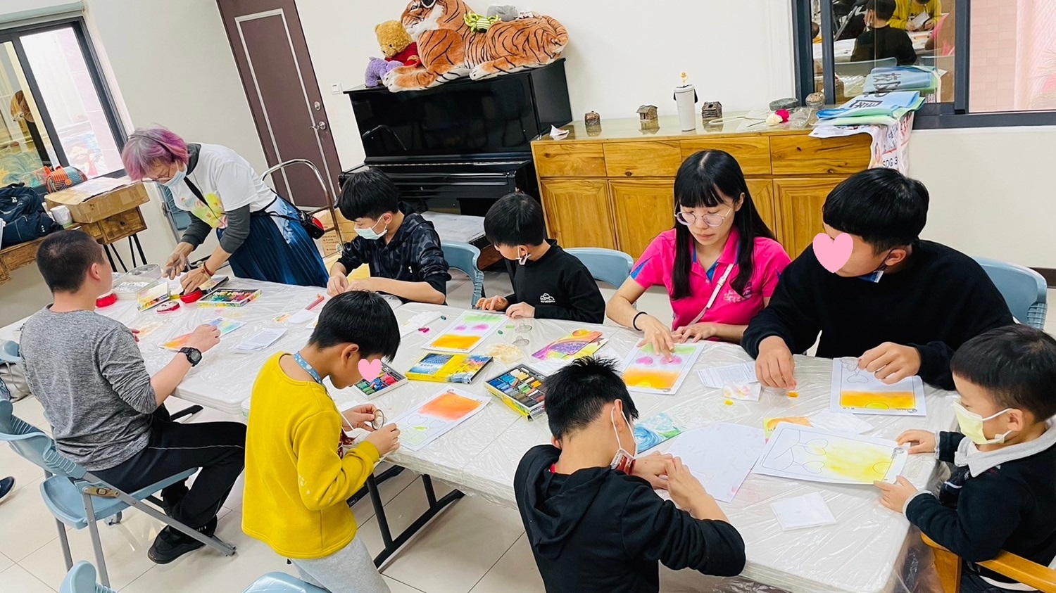 嘉義縣教育展望協會與院生同歡：心靈粉彩藝術與環境海洋教育(標題圖檔)