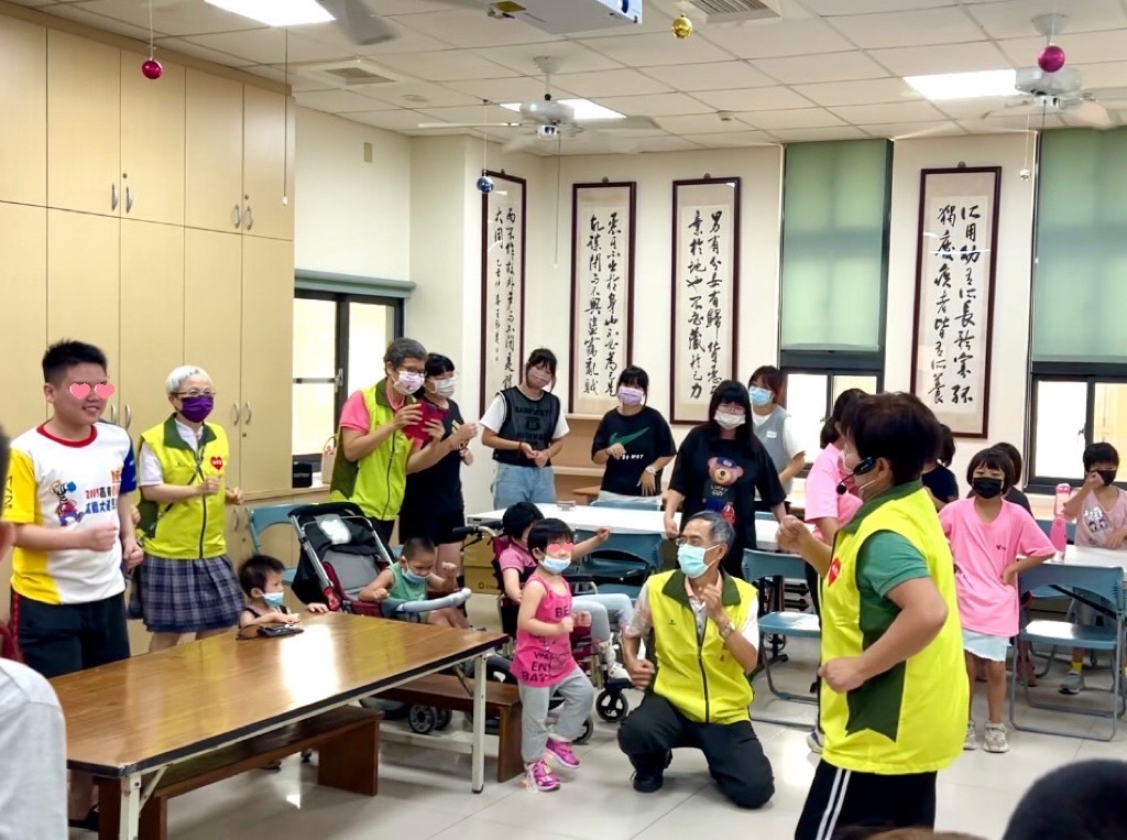 家園寶貝暑假回顧(標題圖檔)