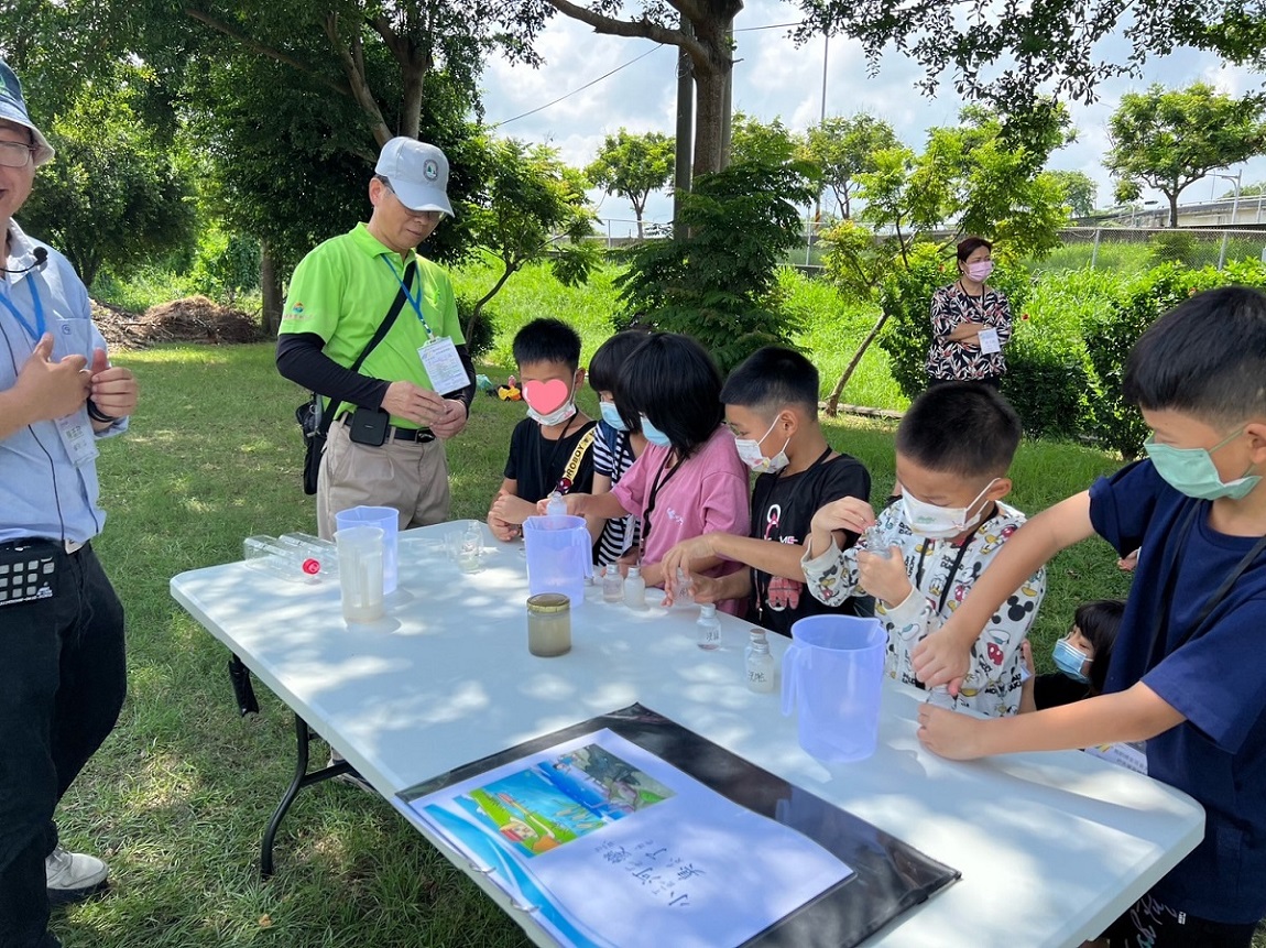 達和環保公司與院生同歡：我的綠生活金字塔體驗營隊(標題圖檔)