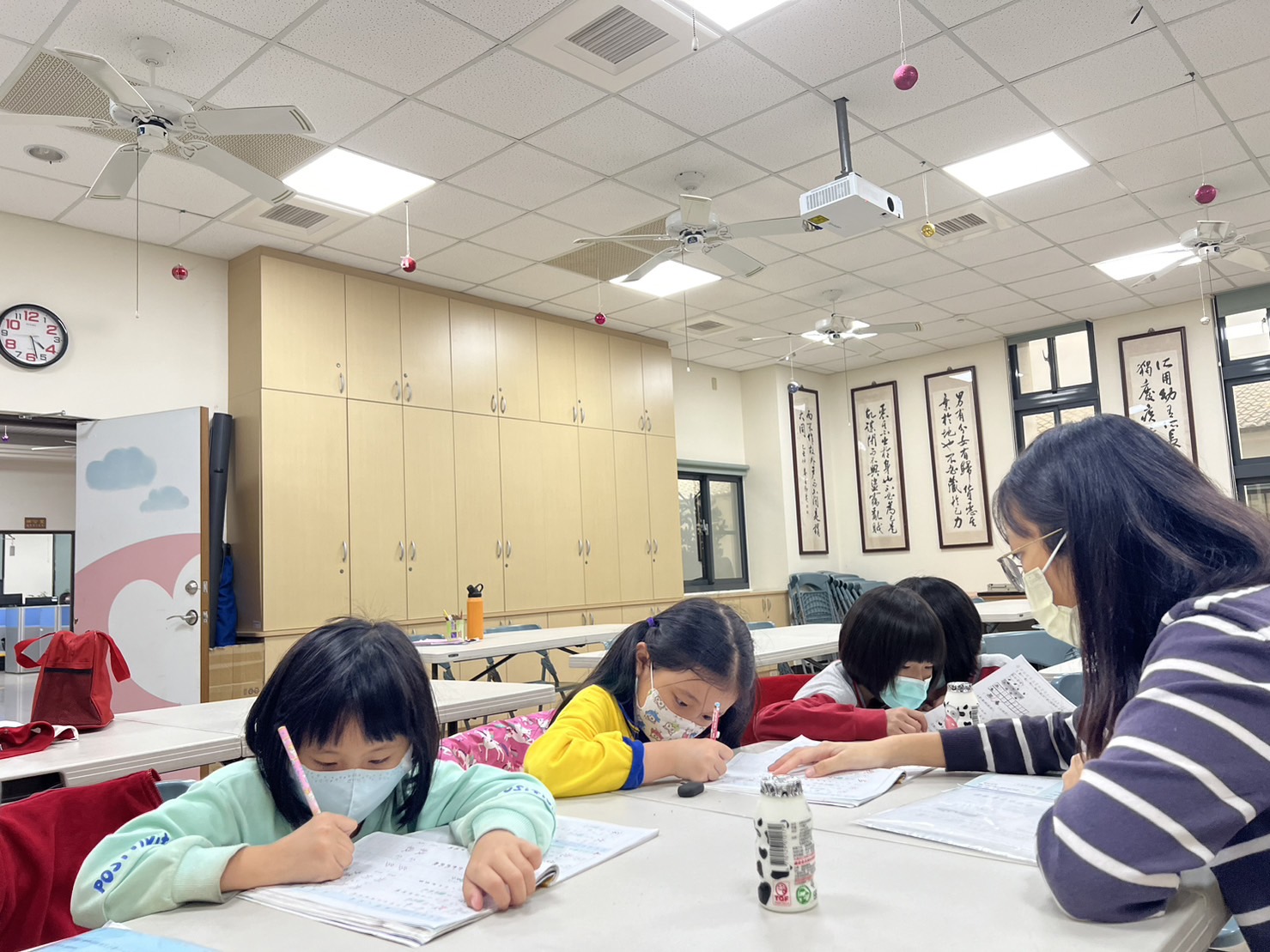 王詹樣公益信託照亮家園(標題圖檔)