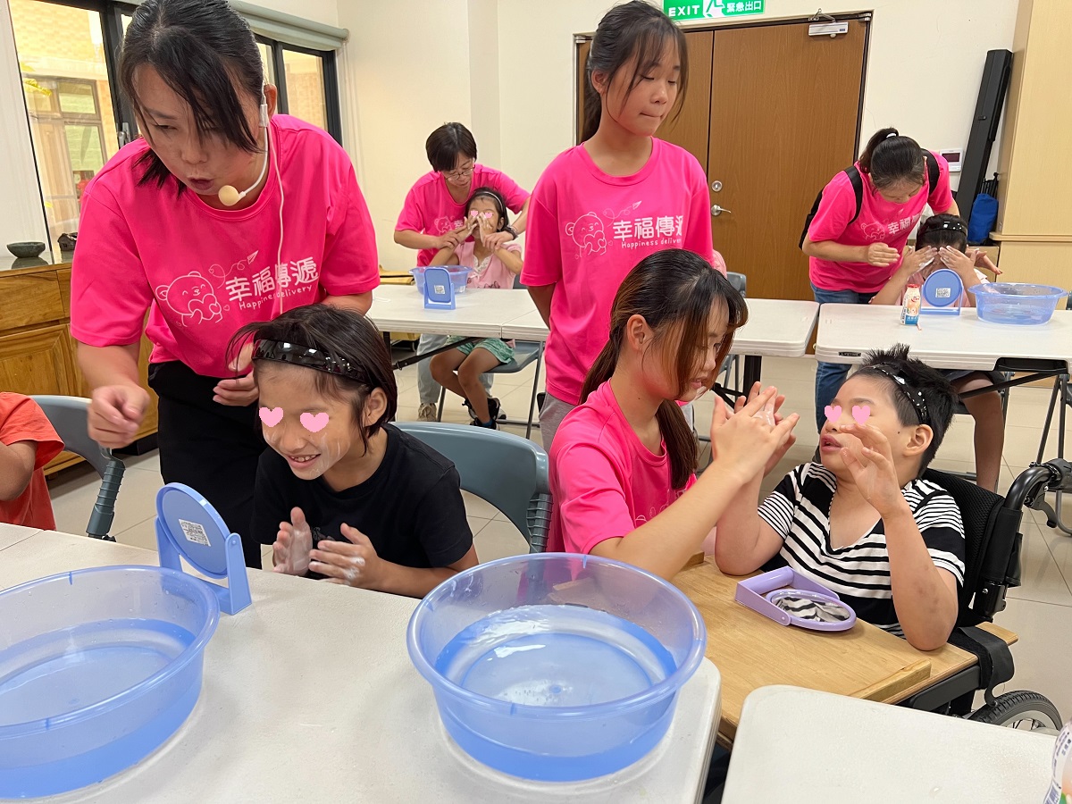 幸福傳遞與院生同歡：我的身體我喜歡(標題圖檔)