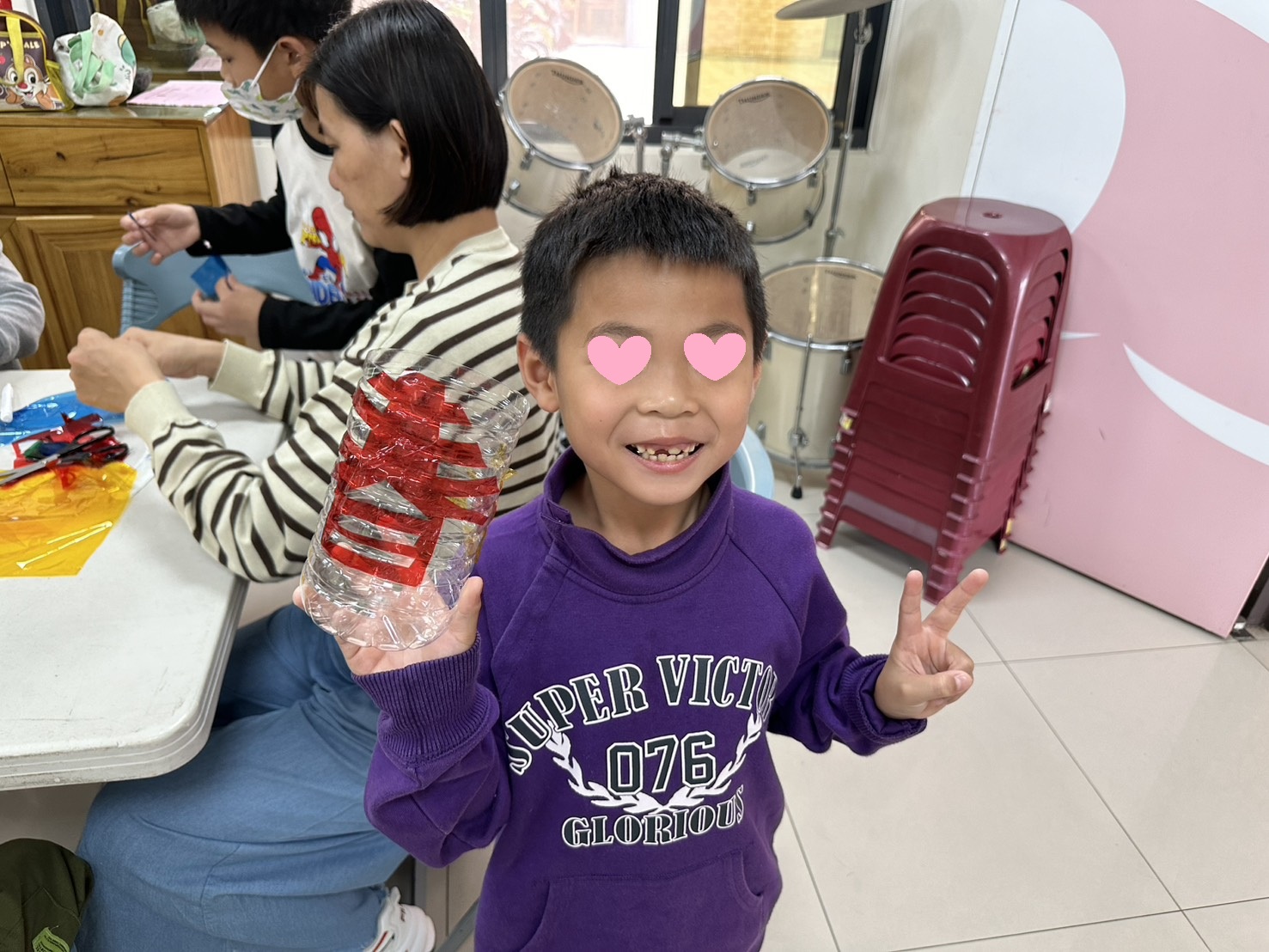 中華代天督巡邢府二千歲救濟會與院生同歡：創意環保燈籠DIY(標題圖檔)