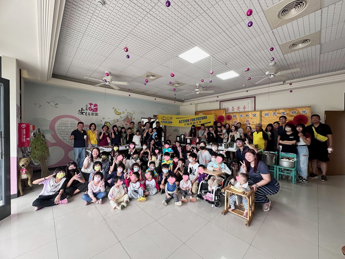 公勝保險經記人與院生同歡：食神大賽３評審(標題圖檔)